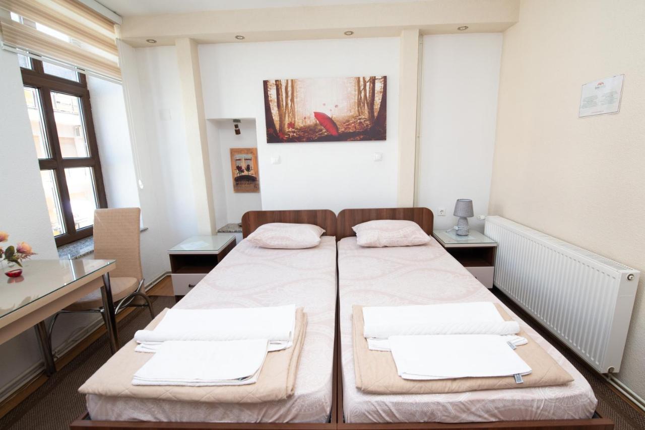 Stone Bridge Apartments Bitola Luaran gambar
