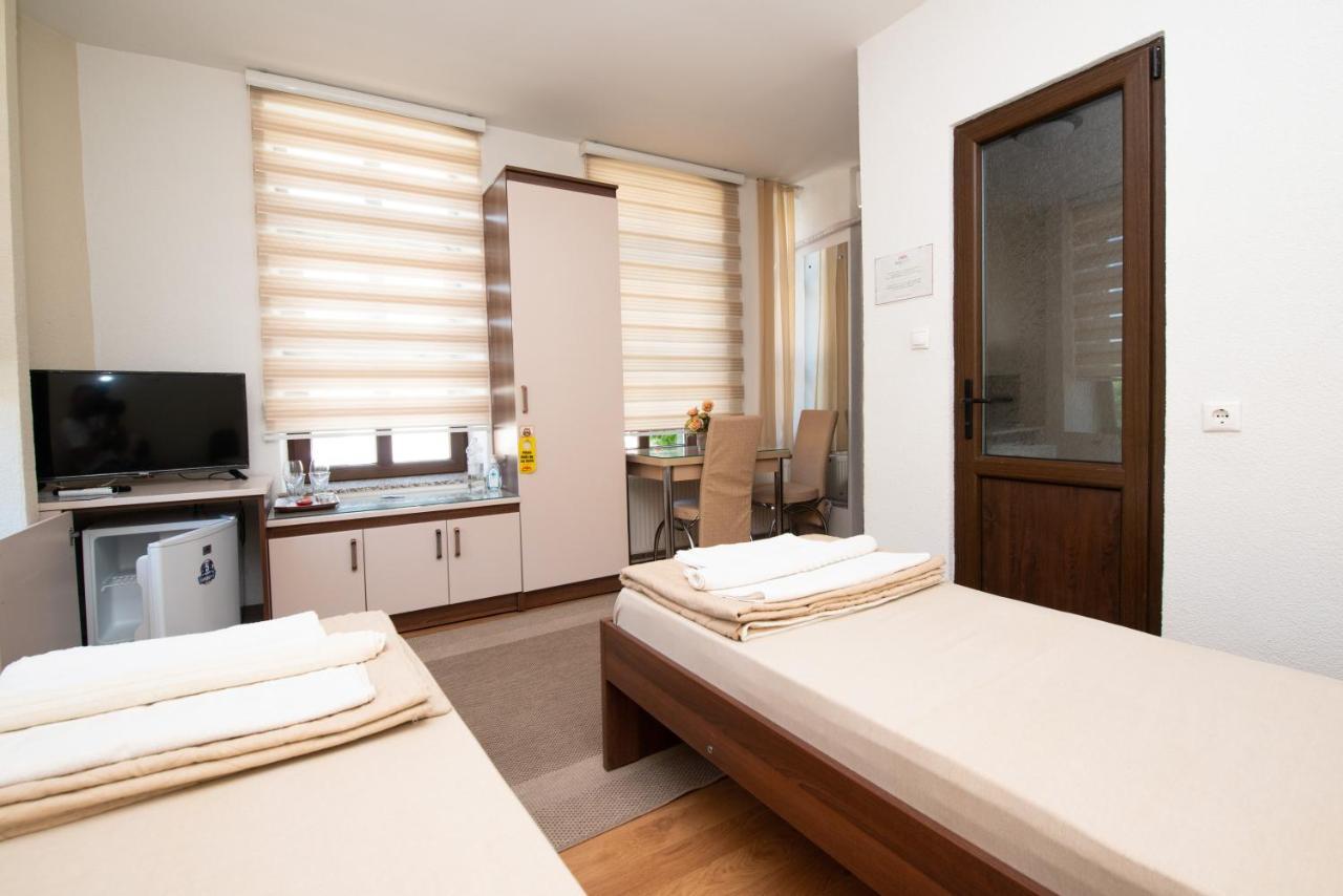 Stone Bridge Apartments Bitola Luaran gambar
